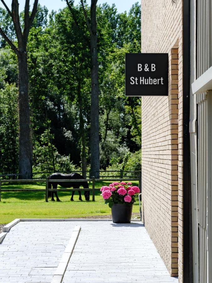 B & B St-Hubert Sint-Martens-Lennik エクステリア 写真